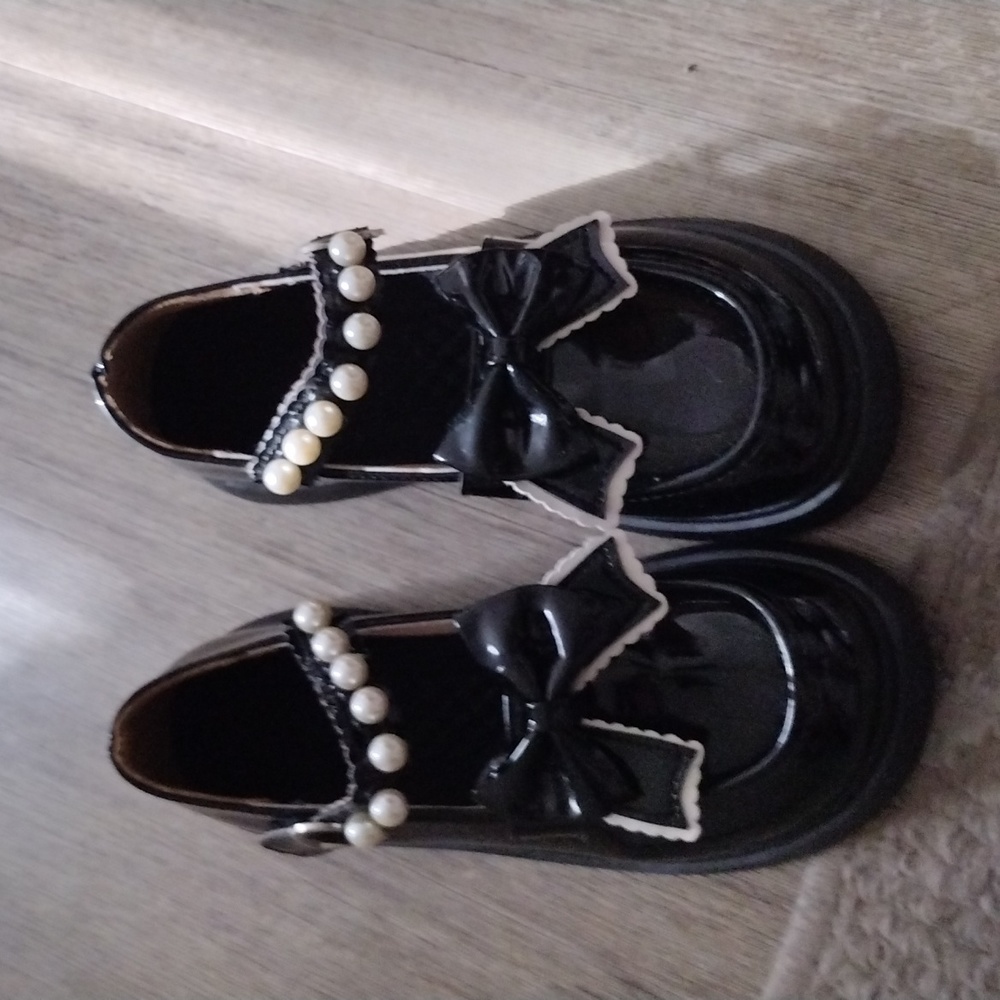 Wendy's style loafers worn once
